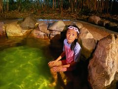 -森波拉火山温泉