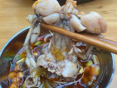 -鸿顺老铁锅美蛙鱼府(解放碑店)
