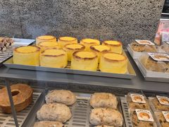 -好利来(上海虹桥新天地Lab主题店)