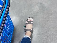 -迪卡侬(西华店)