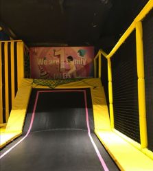 -蹦蹦跳跳(新奥购物中心店)