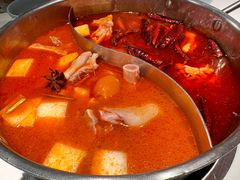 猪手鸳鸯锅-小街猪手(团结湖店)