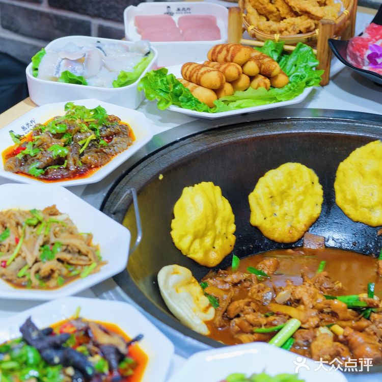 鲁员外叫你来吃地锅鸡啦！