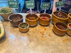 -云阿蛮云南生烫牛肉米线(奉贤路店)