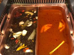 -老牌坊云南鱼豆花火锅(爱建店)