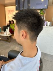 -一東造型烫发染发