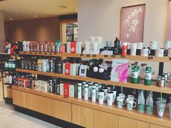 零售区-星巴克(汕尾信利城市广场店)