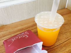 -必胜客(龙吴宅急送店)