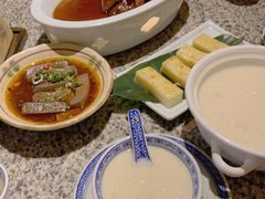 民国美龄粥-南京大牌档(香港广场店)