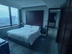 -上海龙之梦万丽酒店