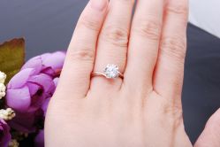 2-威德钻石-克拉钻大本营(南京东路店)