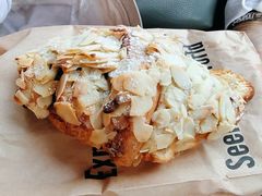 杏仁羊角-麦田工坊(月湖店)