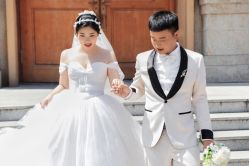 -蒙娜丽莎婚纱摄影(南门店)