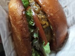 黑松露菌菇牛肉堡-JPG canteen(广州乐峰广场店)