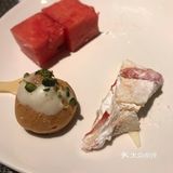 在酒店二楼 新沙路上 位置很好找