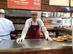 -Tarihi Sultanahmet Köftecisi Selim Usta