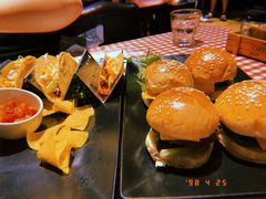 -鲨鱼美式餐厅酒吧Sharky