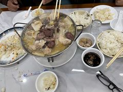 -一口猪海鲜浑锅·东北家常菜