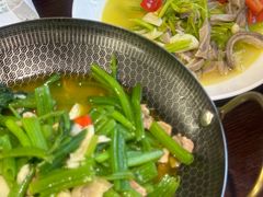 -阿峰饭店·本地土菜馆·农家土鸡煲·一品神仙鸡(报福店)