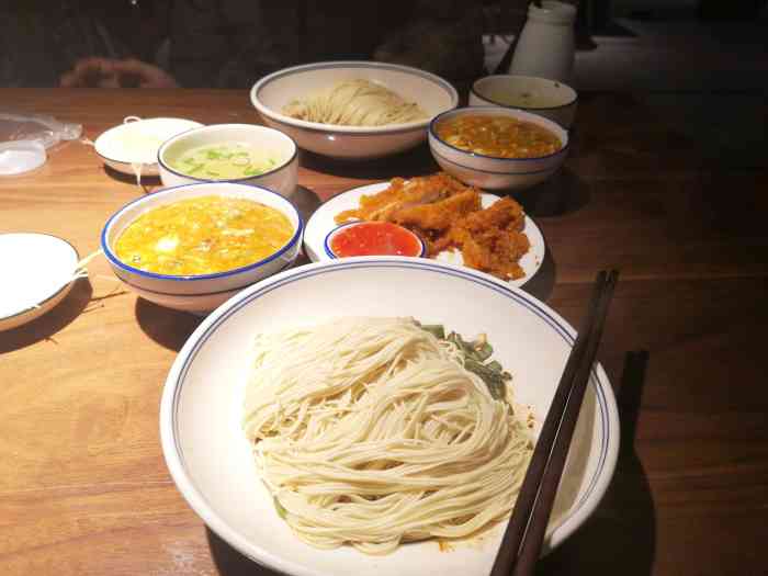 十面春风(崇宁路店)-"约了跟老姐在附近剪头发,下了班直接附近约.