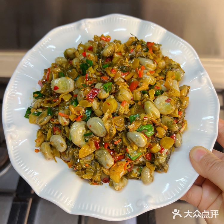 春日餐桌，酸菜炒蚕豆，江西小炒，是记忆里的味道[胜利]