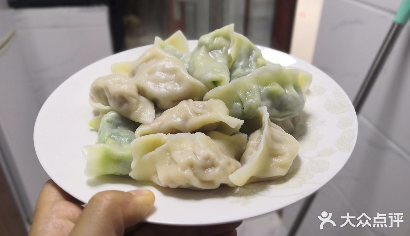 鲜美难挡又满足的韭菜鸡蛋虾仁水饺