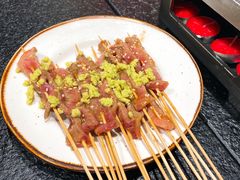 -何妹湿辣牛肉·粤式烧烤砂煲(桂雅路店)