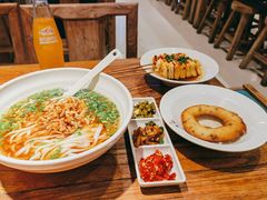 葱油粑粑-湘人龙记老长沙米粉(鸟巢店)