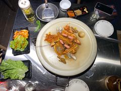-冰冰龙虾·江湖菜·花园江景餐厅