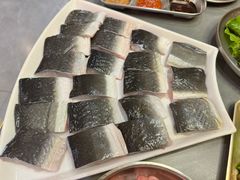 -围炉肉舍丹东海鲜烤肉·烤活鳗(步行街店)