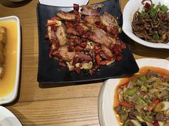 -隔壁老王·家常云南菜(花巷店)