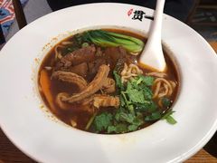 原汁牛三宝牛肉面-贯一台湾牛肉面(八一七中路店)
