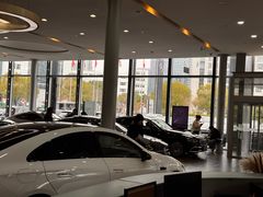 -杭州中升之星奔驰4S店(滨江店)