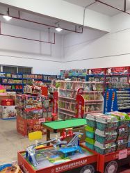 -逝水玩具折扣店