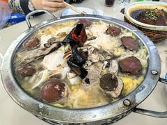 -老码头黑皮肘子锅包肉熏酱水饺(文政街店)