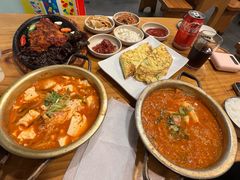 海鲜豆腐锅-金北顺大锅家(신사본점)