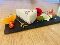 -Rabbit Cafe私房西餐甜点咖啡(栖霞路店)