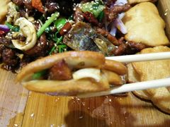 东镇烤三味-老东镇啤酒屋海鲜加工·蒸汽海鲜·海鲜烧烤(台东店)