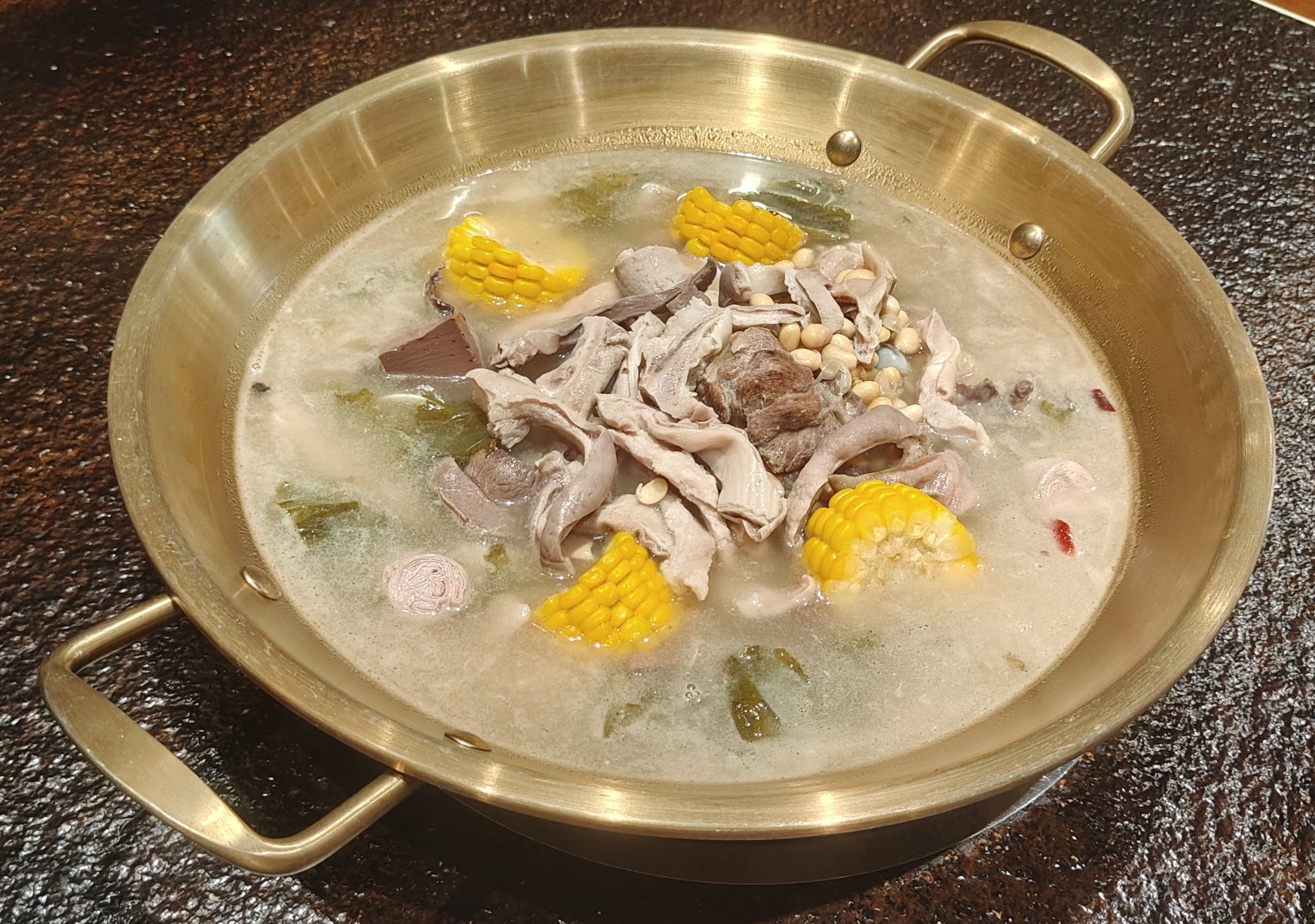 漳州闽南特色家常火锅,大肠咸菜火锅的天花板