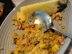 菠萝海鲜炒饭-星洲小聚·东南亚菜(中航城君尚店)