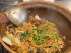 -胡须佬鸡煲四季火锅店(石厦西村直营店)