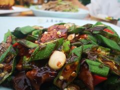 秋葵炒牛柳-老磨油饼(高陵店)