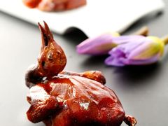 爆汁玻璃乳鸽-台山侨雅海鲜粥底火锅(台山侨雅花苑店)