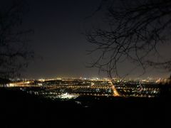 -鬼笑石后山停车场