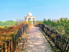 -稻香湖景欢乐岛温泉城堡