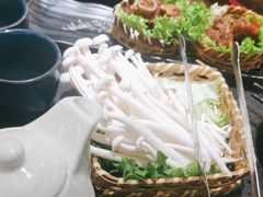 -湊湊火锅·茶憩(打浦桥日月光店)