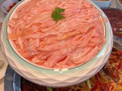 -茅草房·河畔园林火锅