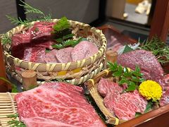 -山川小町·极番烧肉(新地假日广场店)