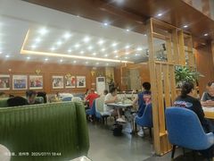 -高玛纳驴肉火烧(一世界店)