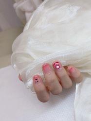 -UU·NAIL美甲美睫專門店
